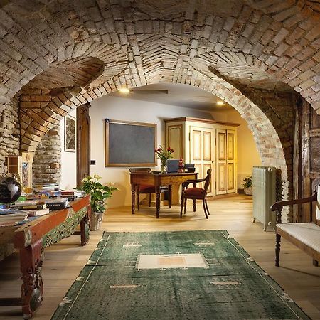 Borgese Camere E Suites Neive Εξωτερικό φωτογραφία