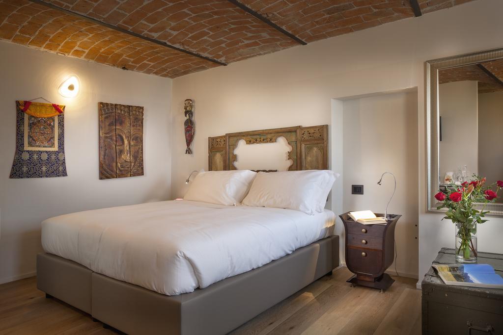Borgese Camere E Suites Neive Εξωτερικό φωτογραφία