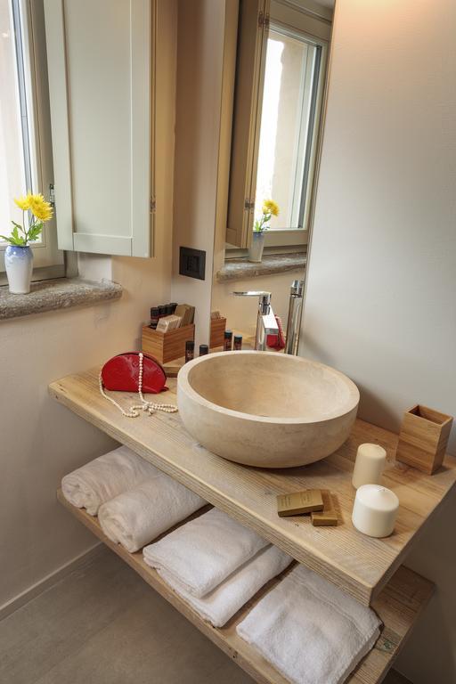 Borgese Camere E Suites Neive Εξωτερικό φωτογραφία