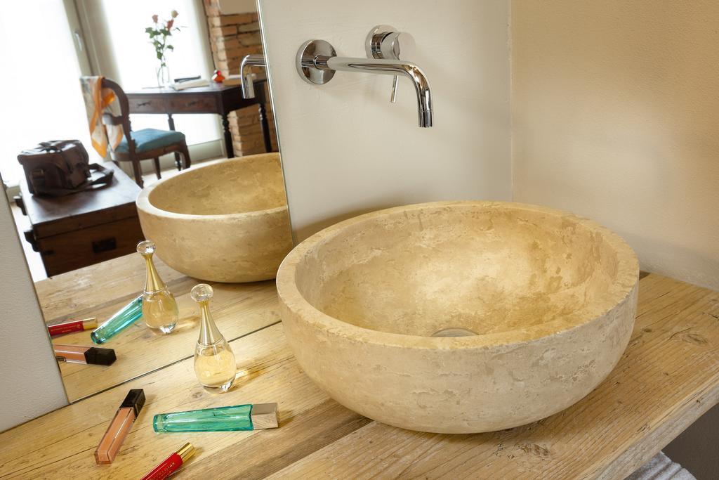 Borgese Camere E Suites Neive Εξωτερικό φωτογραφία